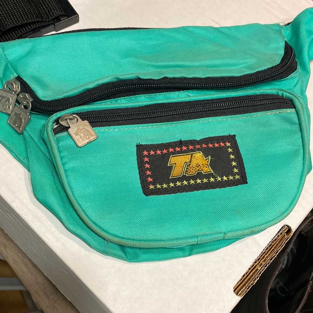 Retro Teal belt bag
